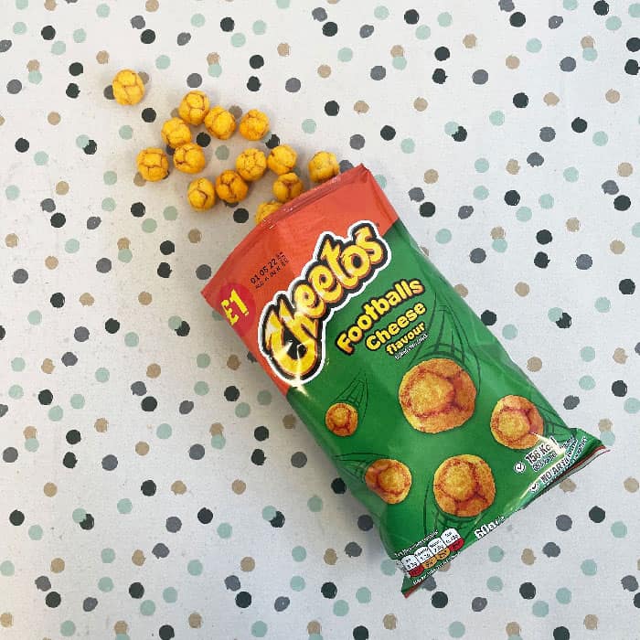 Box of 15 – Cheetos Footballs Cheese 60g