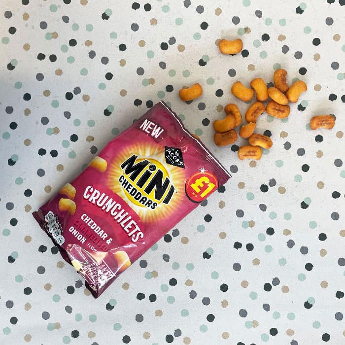 Jacob’s Mini Cheddars Crunchlets Cheddar & Onion 65g – (£1 Bag)
