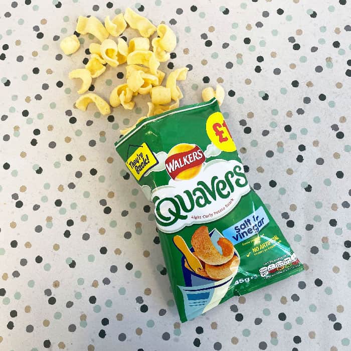 15x Walkers Quavers Salt & Vinegar 54g
