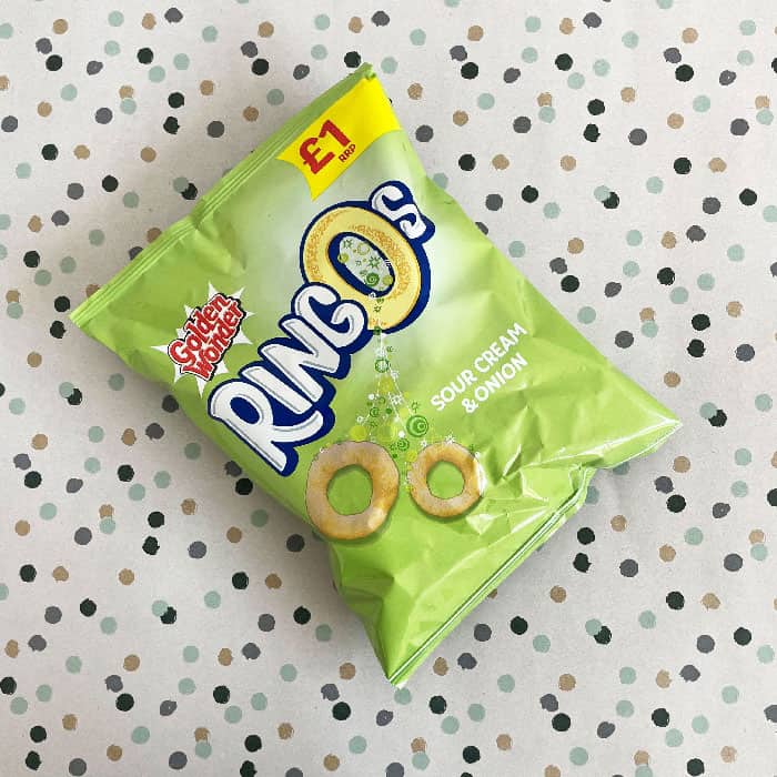 Box of 15 – Golden Wonder Ringos Sour Cream & Onion 40g – (£1 Bags)