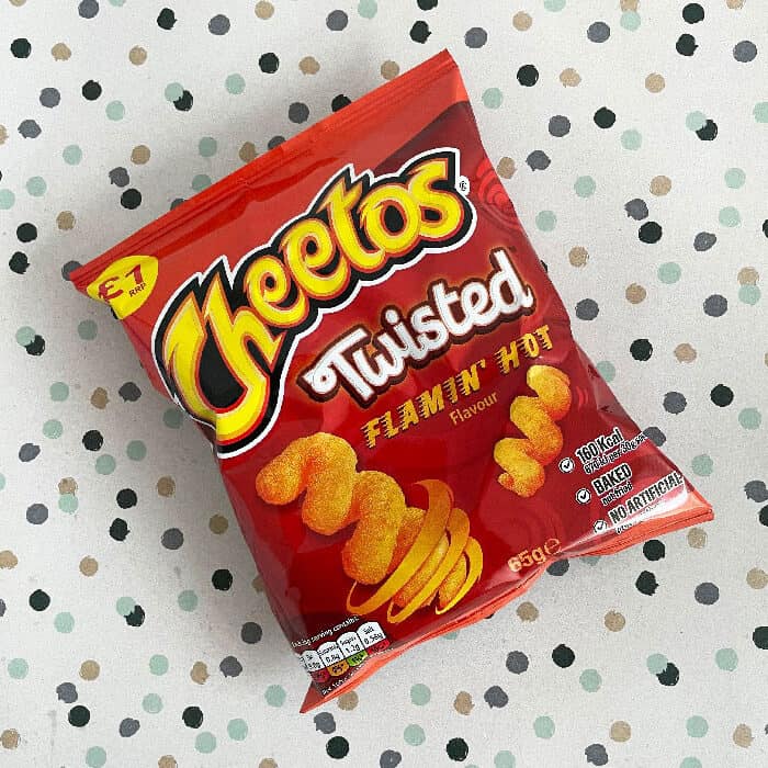 18x Cheetos Twisted Sweet & Spicy Flamin’ Hot 65g