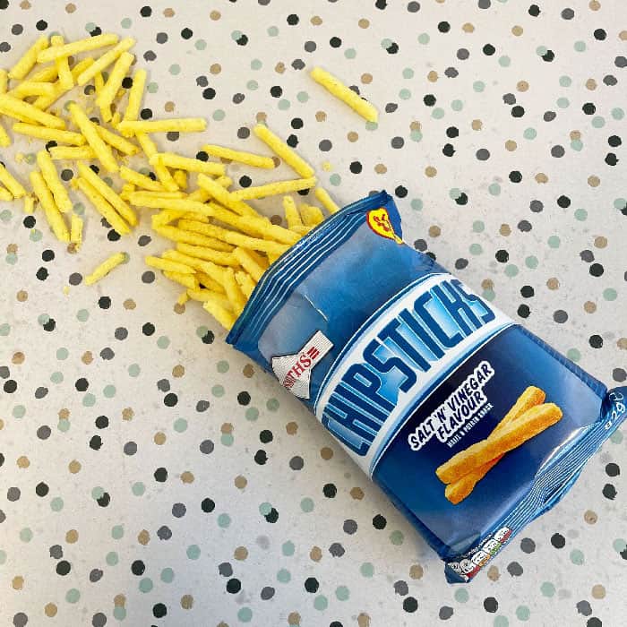 18x Smiths Chipsticks Salt ‘n’ Vinegar 82g
