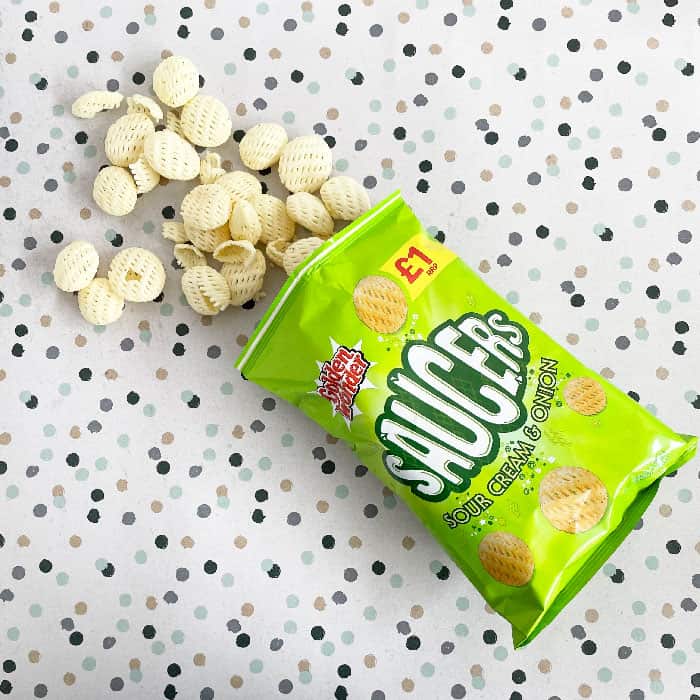 Box of 15 – Golden Wonder Saucers Sour Cream & Onion 65g – (£1 Bags)